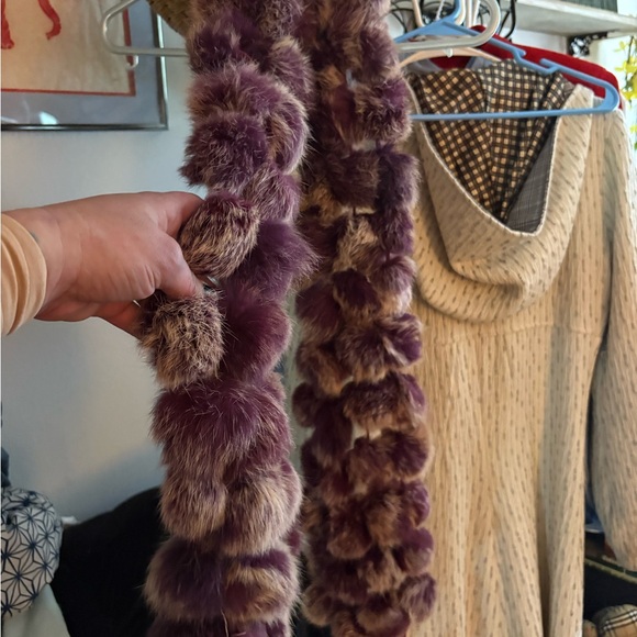 Vintage Purple rabbit Fur Scarf hard to come by - Picture 2 of 2